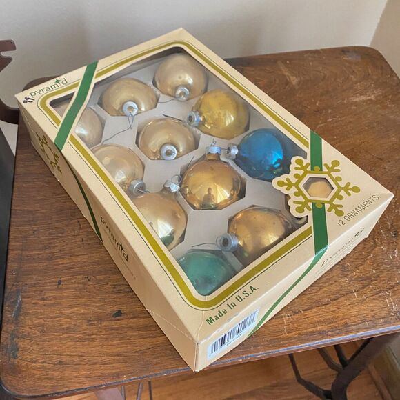 Vintage Pyramid Glass Ornaments Set of 12 Gold Yellow Blue Green Shiny with Box - Picture 2 of 10